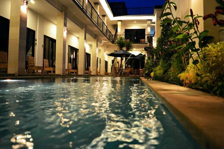 Tirtha Canggu Suites Экстерьер фото